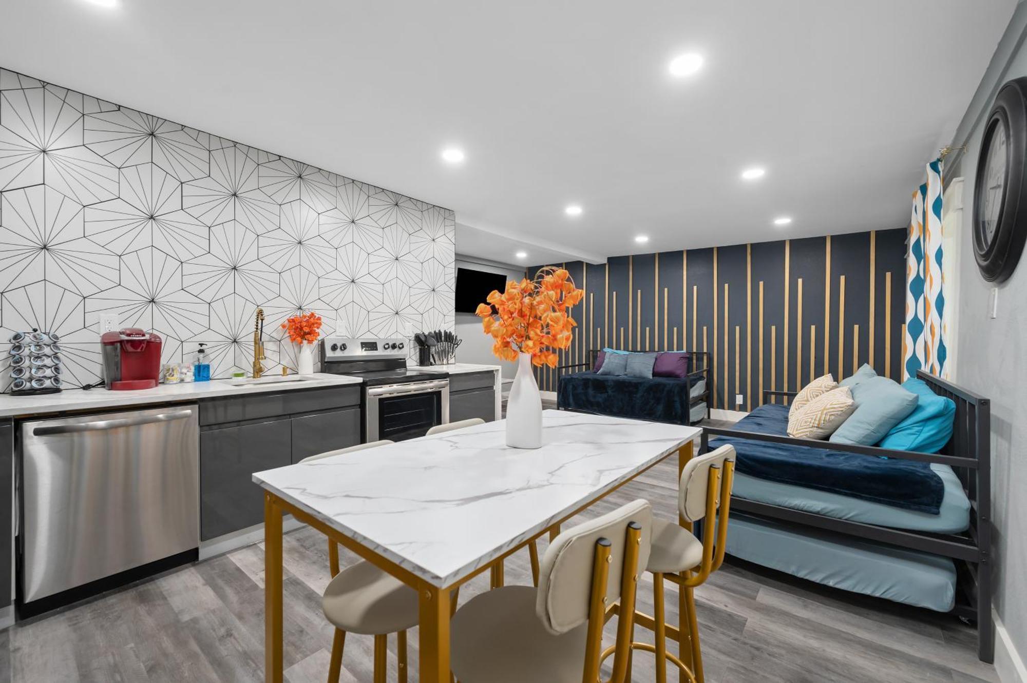 Elegant 2Br Apt Near Med Center With Free Park Houston Eksteriør bilde
