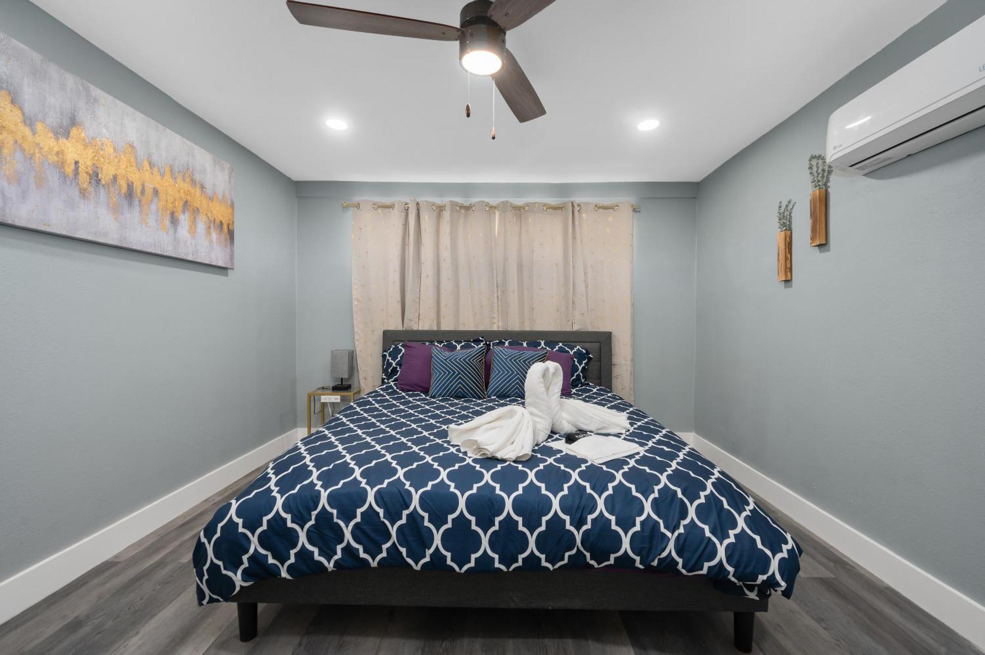 Elegant 2Br Apt Near Med Center With Free Park Houston Eksteriør bilde