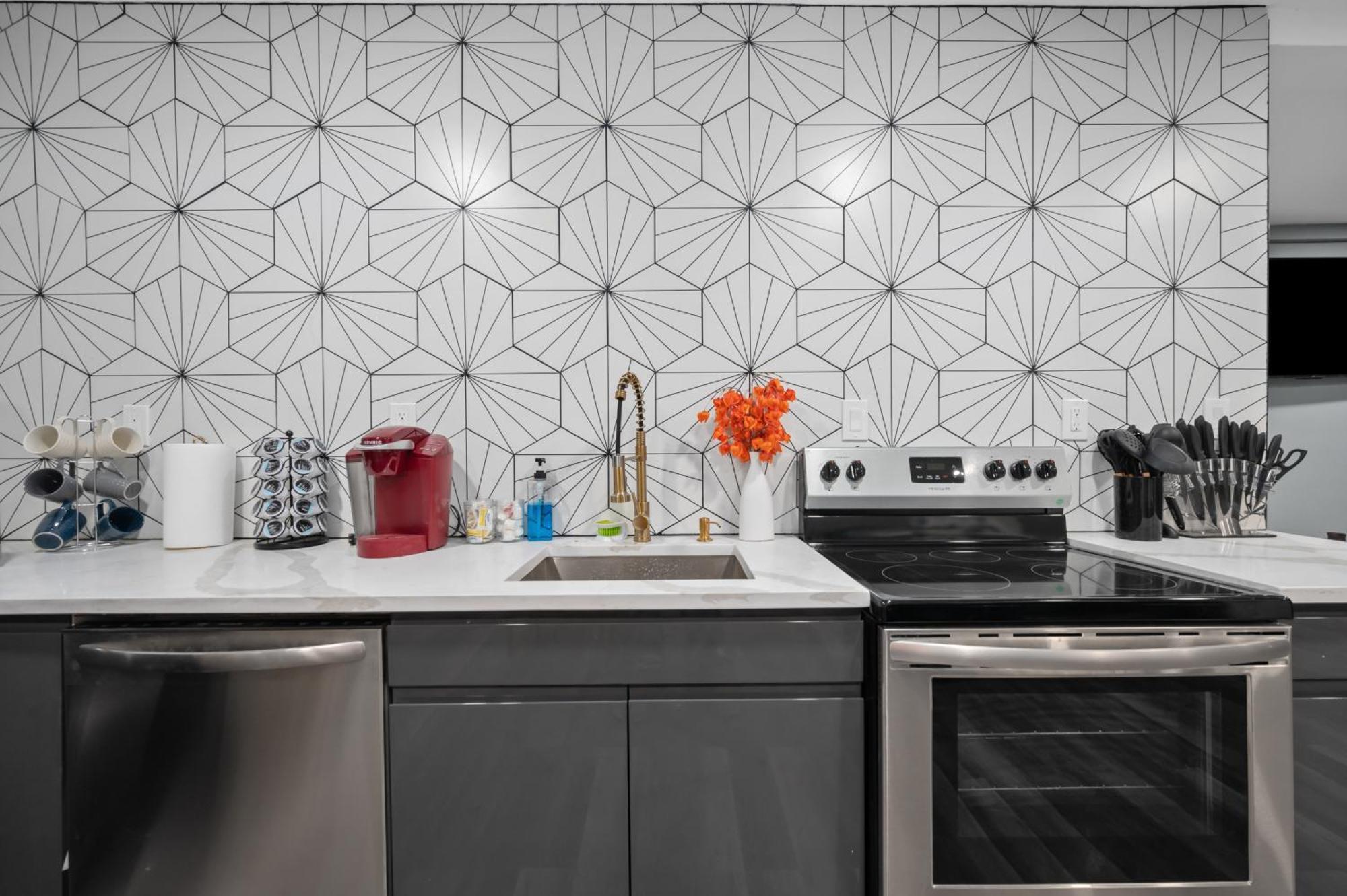 Elegant 2Br Apt Near Med Center With Free Park Houston Eksteriør bilde